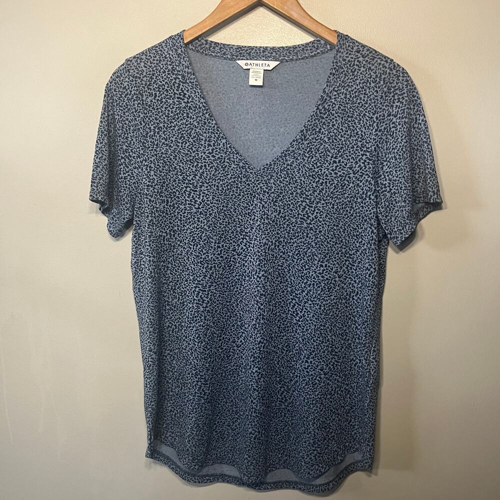 Athleta Knit Top Breezy Scoop V Neck Blue Micro Cheetah Print Spring Casual M